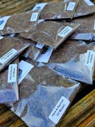 Chuck N Duck® Hare & Squirrel U V Mosaic Dubbing